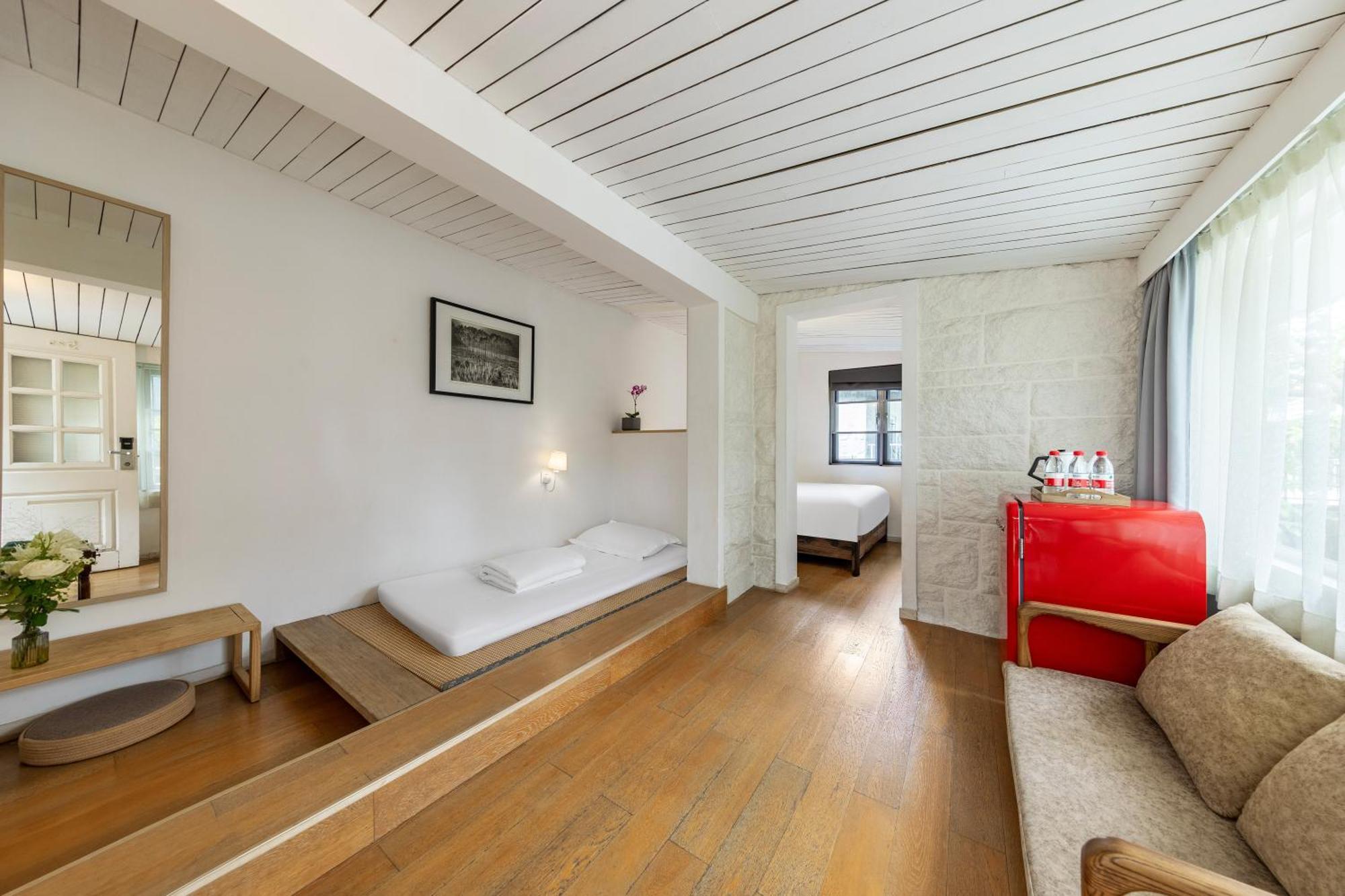 Shenzhen No'6 Garden Villa --French Window With Garden View,Close To Sea World &Shekou Ferry Port &K11 Ecoast &Subway Nearby ,Offer Western Food And Coffee &English Speaking With Tour Services المظهر الخارجي الصورة