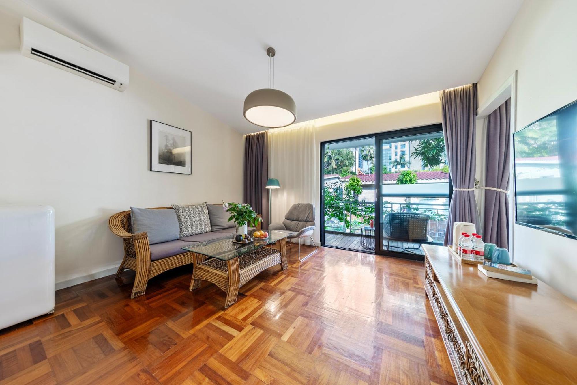 Shenzhen No'6 Garden Villa --French Window With Garden View,Close To Sea World &Shekou Ferry Port &K11 Ecoast &Subway Nearby ,Offer Western Food And Coffee &English Speaking With Tour Services المظهر الخارجي الصورة