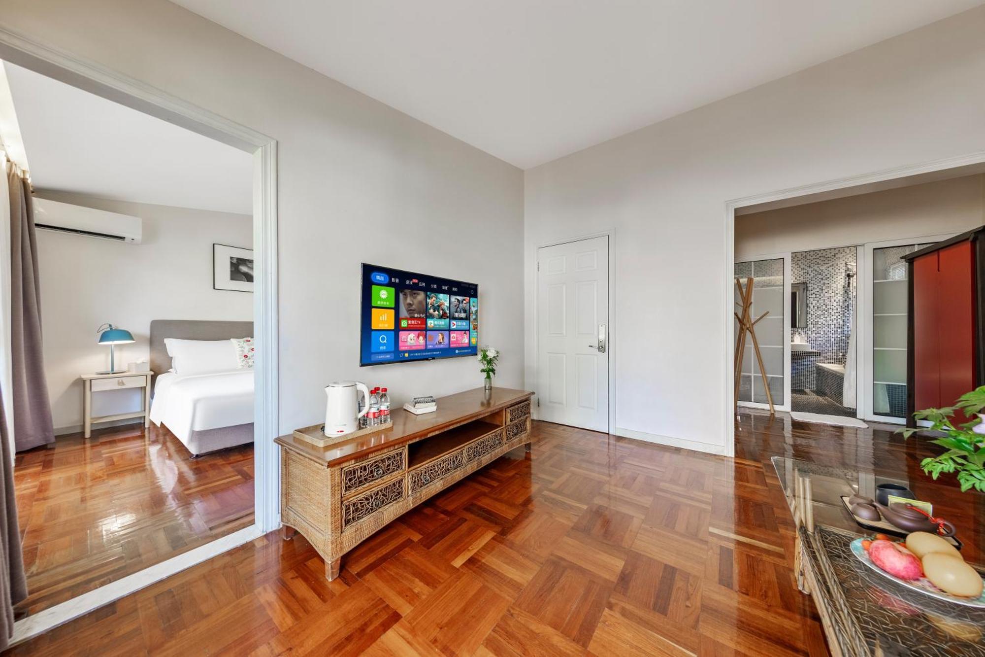 Shenzhen No'6 Garden Villa --French Window With Garden View,Close To Sea World &Shekou Ferry Port &K11 Ecoast &Subway Nearby ,Offer Western Food And Coffee &English Speaking With Tour Services المظهر الخارجي الصورة
