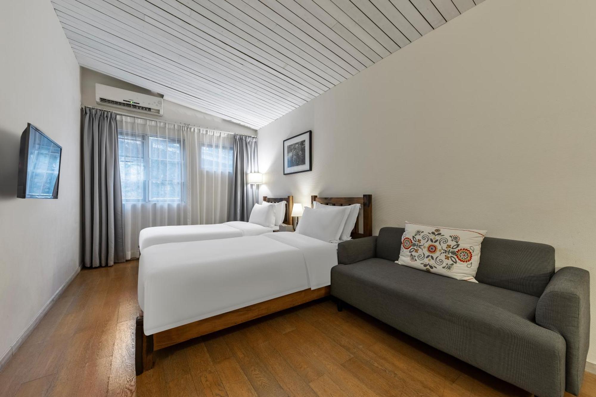Shenzhen No'6 Garden Villa --French Window With Garden View,Close To Sea World &Shekou Ferry Port &K11 Ecoast &Subway Nearby ,Offer Western Food And Coffee &English Speaking With Tour Services المظهر الخارجي الصورة