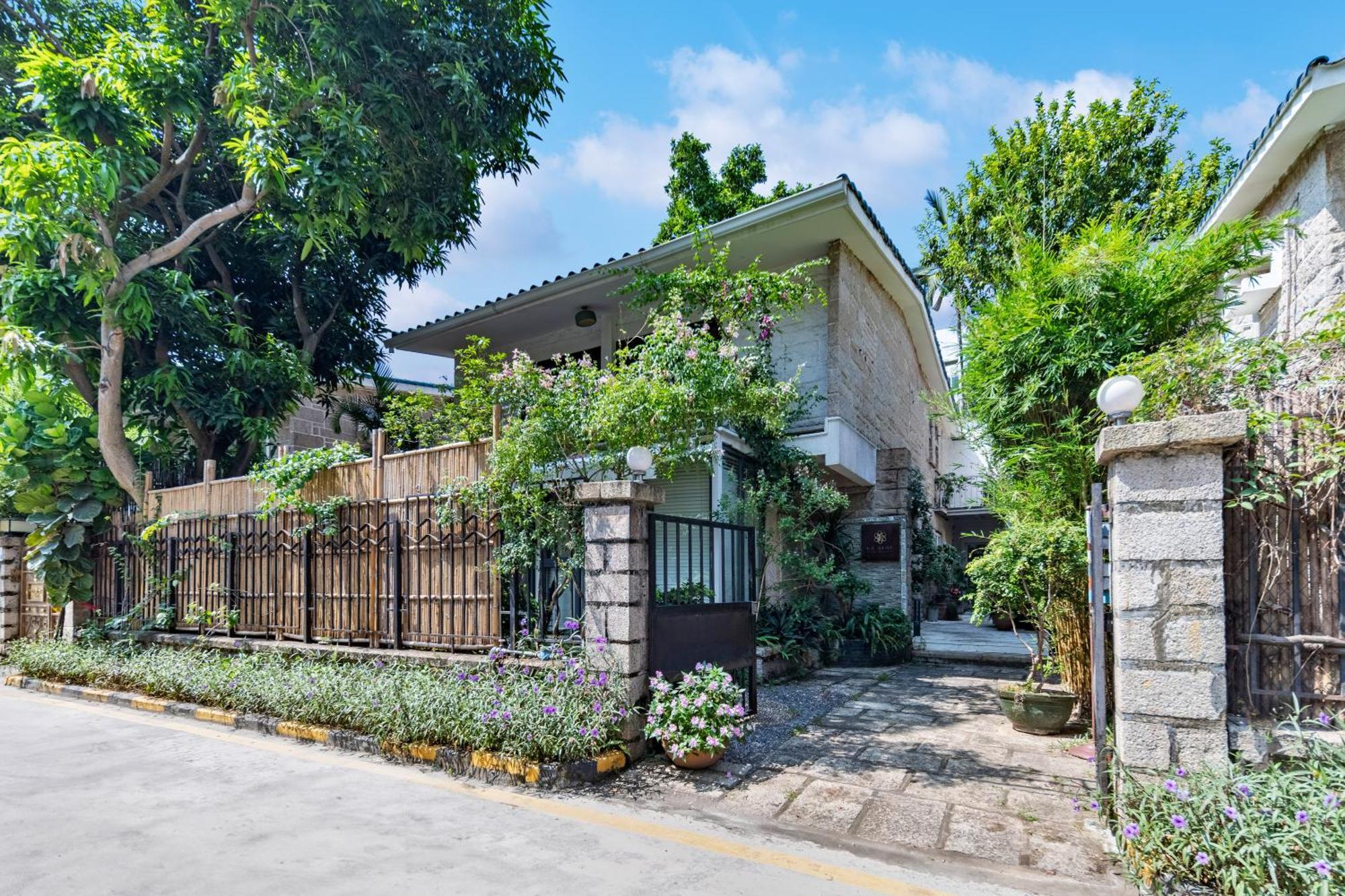 Shenzhen No'6 Garden Villa --French Window With Garden View,Close To Sea World &Shekou Ferry Port &K11 Ecoast &Subway Nearby ,Offer Western Food And Coffee &English Speaking With Tour Services المظهر الخارجي الصورة