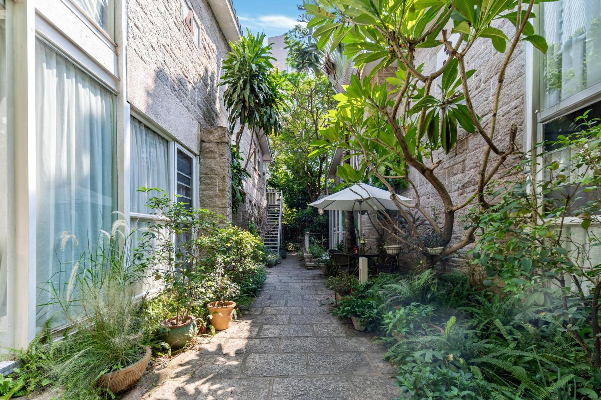 Shenzhen No'6 Garden Villa --French Window With Garden View,Close To Sea World &Shekou Ferry Port &K11 Ecoast &Subway Nearby ,Offer Western Food And Coffee &English Speaking With Tour Services المظهر الخارجي الصورة
